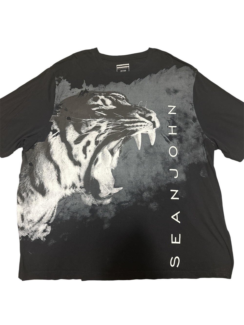Sean John Y2K Era Black Tee with Silver Roaring Tiger Graphic 3XB